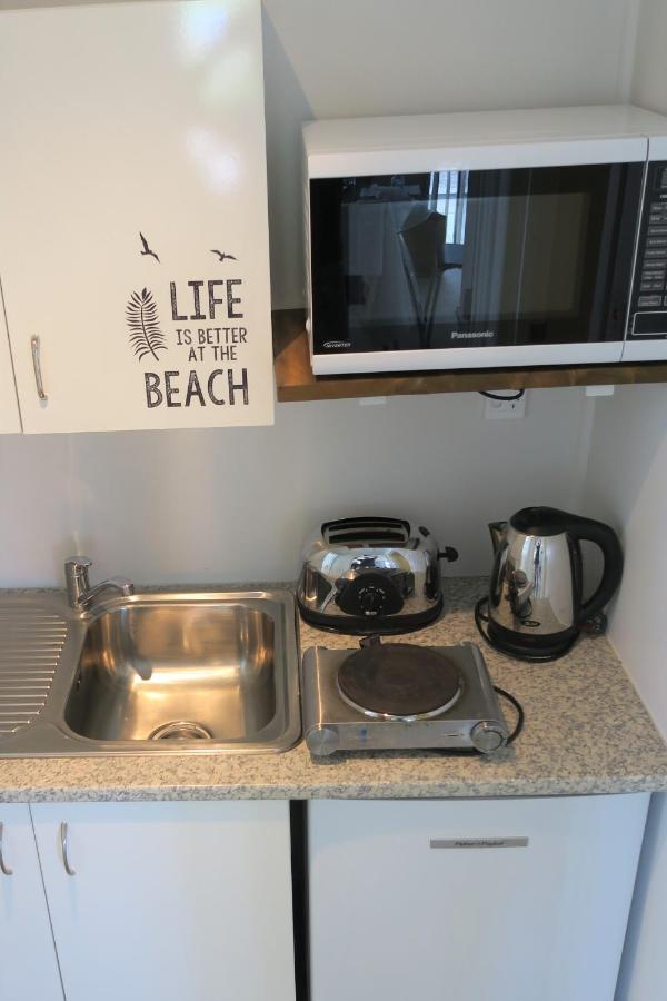 In The Heart Of The Beach Waihi Buitenkant foto